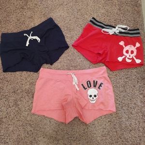 3 ITEMS - Punk Skull Short Bundle